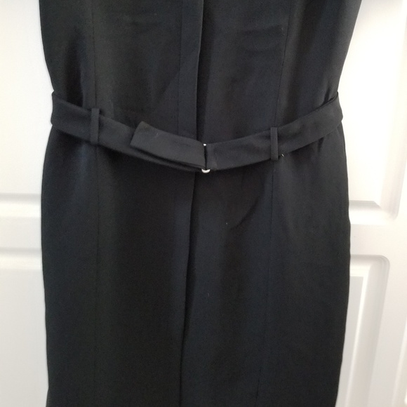 Dress - Picture 7 of 8